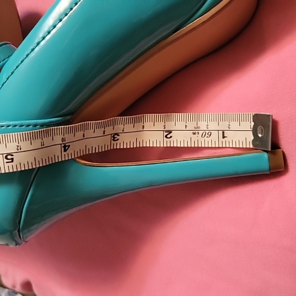 SALE, SALE High 👠 heels never worn or barely worn. - Picture 6 of 6